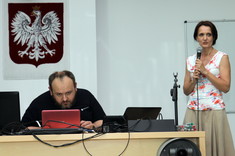 Relacja z wykładu „Piękny świat w moich dłoniach. O życiu osób głuchoniewidomych i ich sposobach komunikacji